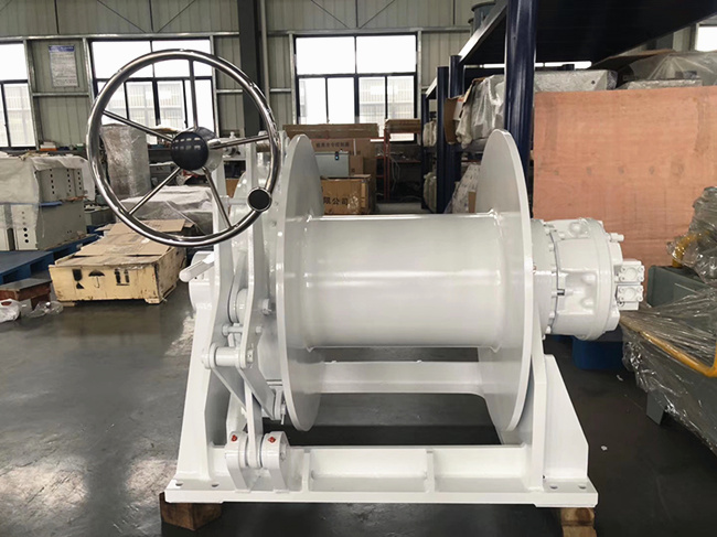 single girder hydraulic mooring winch